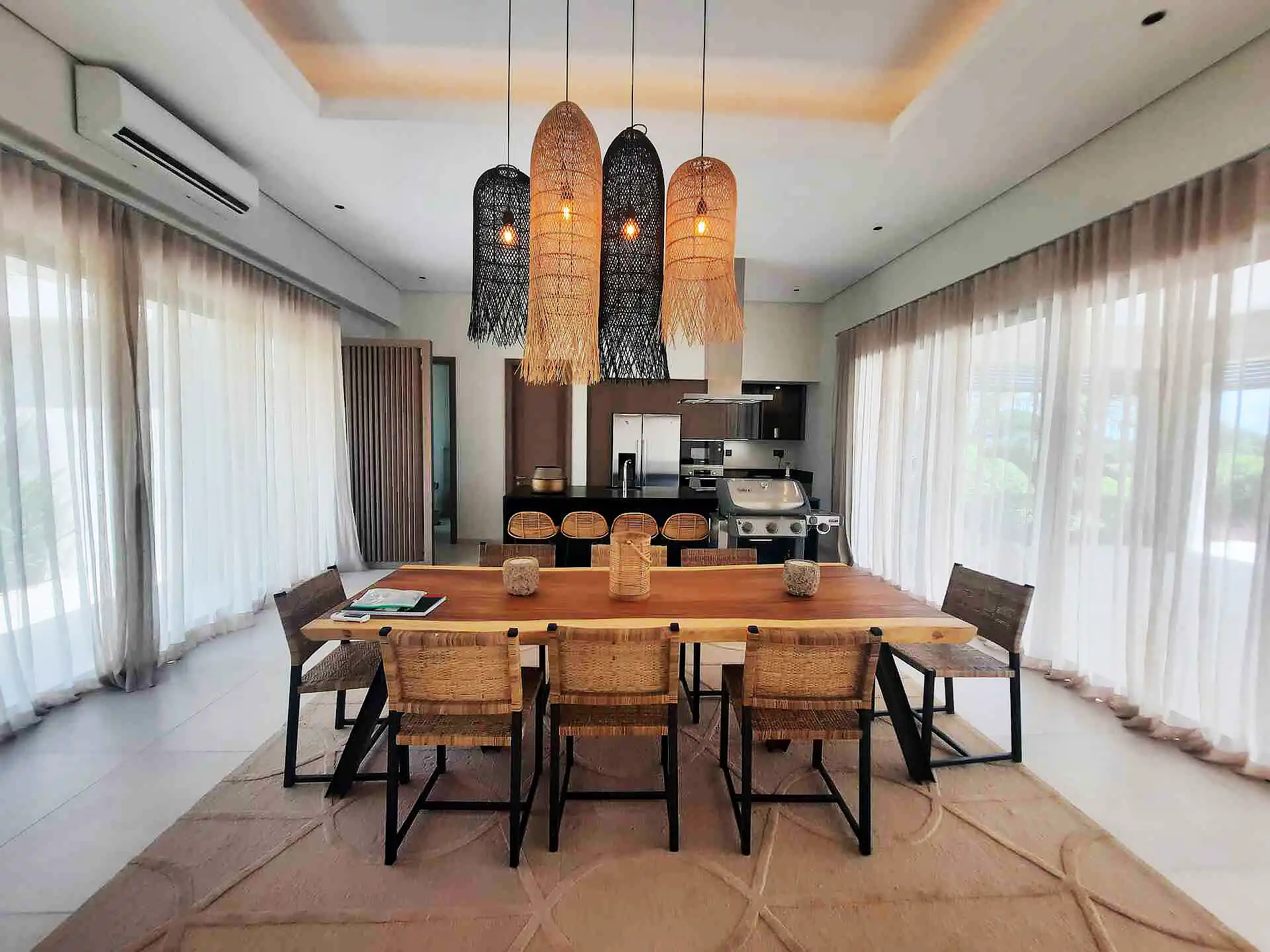 Villa Paradise 2